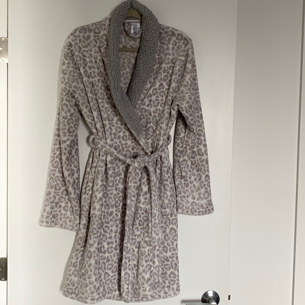 Leopard print fleece robe